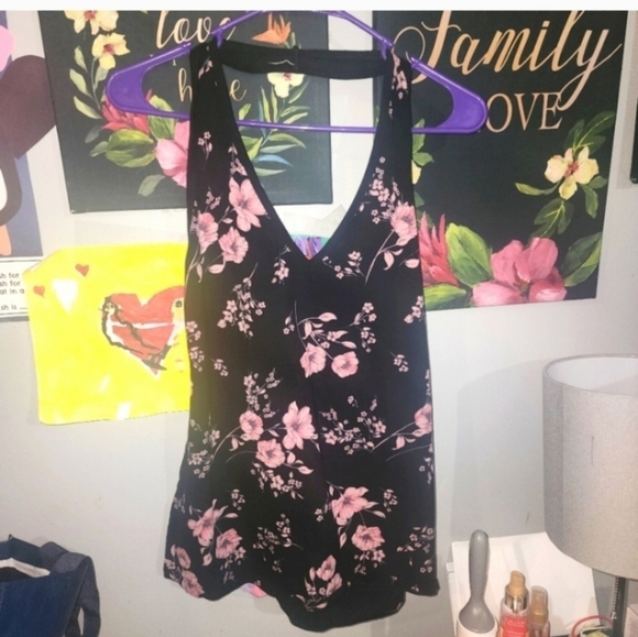 Like new Torrid 2 Foxy V-Neck Halter Top - Picture 3 of 5